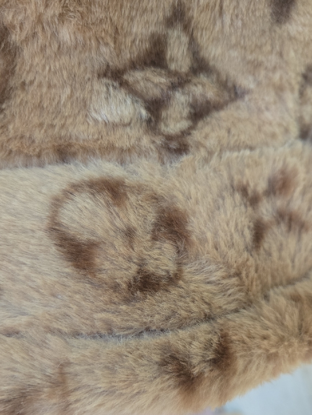 New Designer Inspired Faux Fur Bucket Hat - Picture 4 of 5